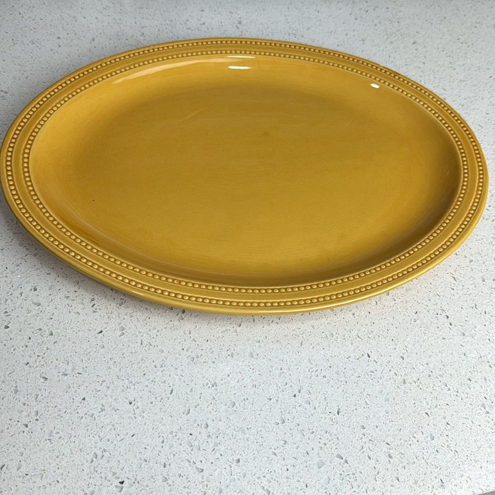 Artimino TOWN AND COUNTRY YELLOW Ironstone Embossed Dot Square Platter